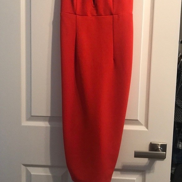 Plunging Coral Red Midi Dress - Picture 3 of 6